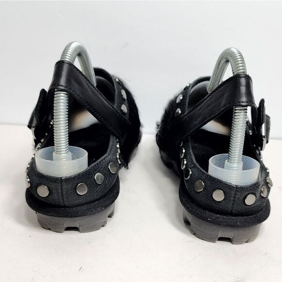 Ugg   - Picture 6 of 12